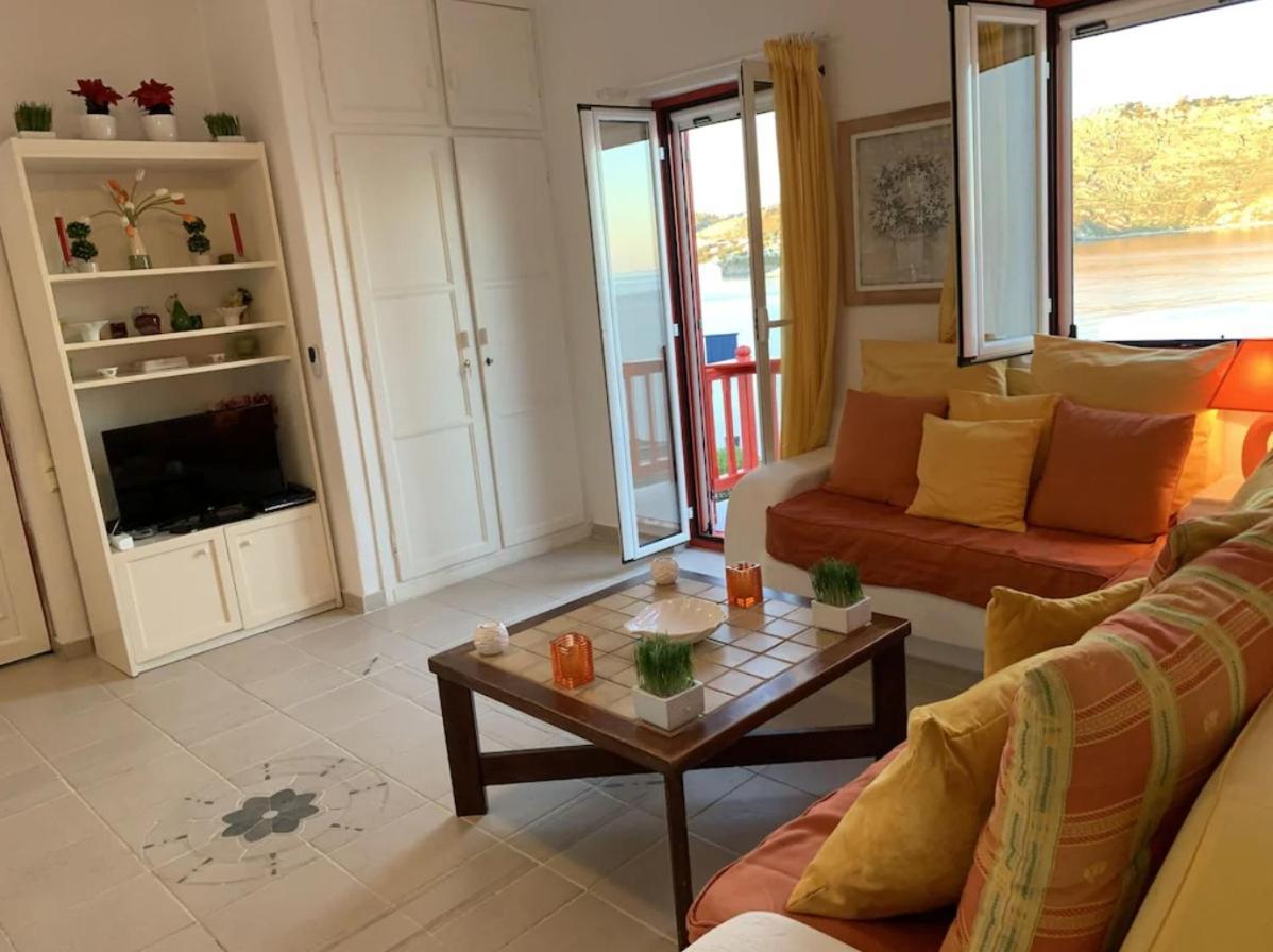 Apollon House On The Sea 度假居 *